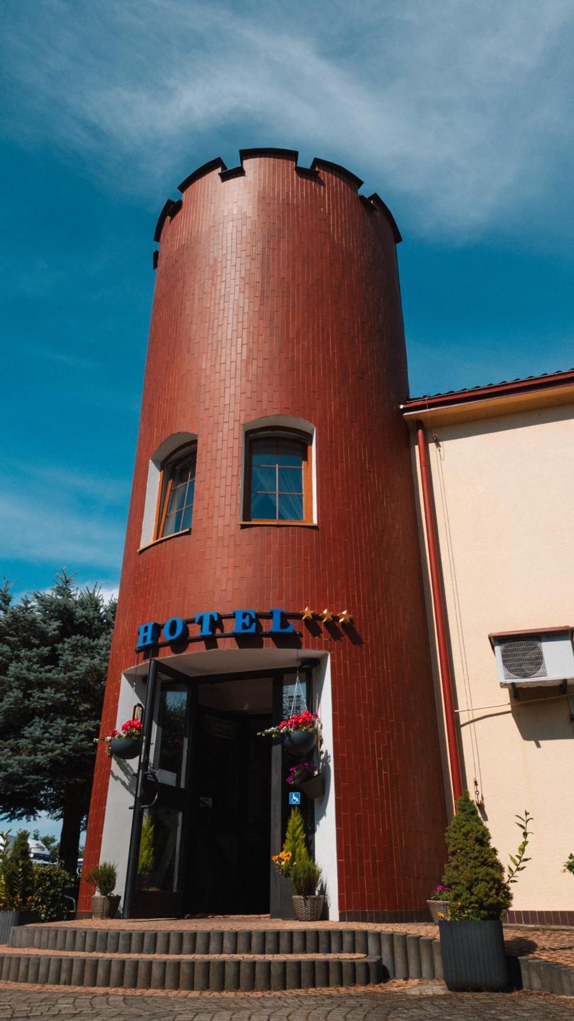 Hotel Marko Przemyśl Kültér fotó